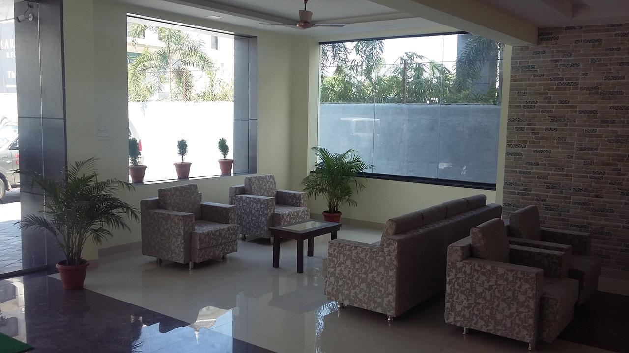 Hôtel Casa Green à Shirdi Extérieur photo