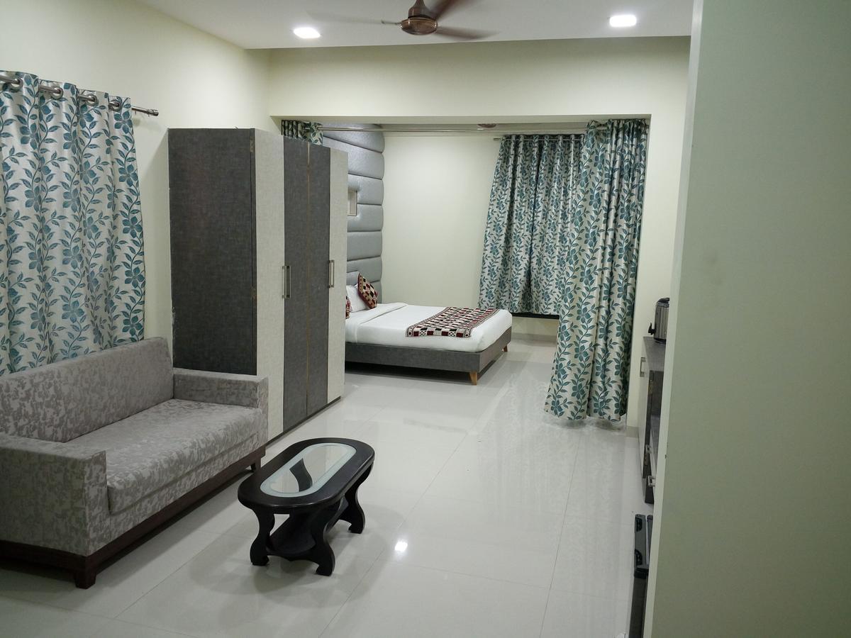 Hôtel Casa Green à Shirdi Extérieur photo